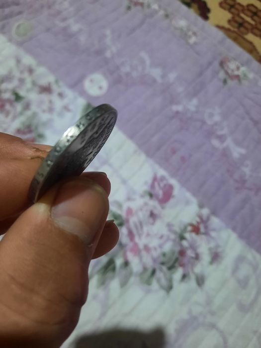 Qadimiy tanga sotiladi