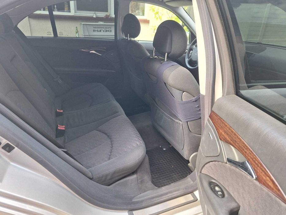 Mercedes E-Class Classic 2.2 CDi 2004