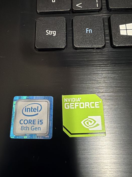 Laptop Acer i5 8gen 12g 256g nvme 500g  nVidia 2g 17 Fhd