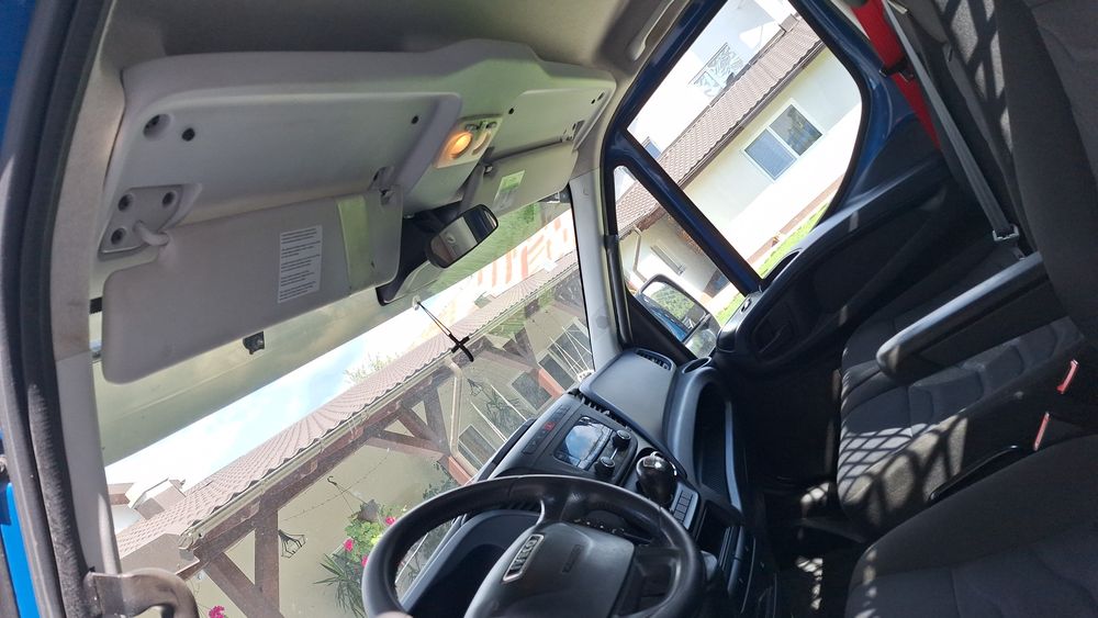 Vînd iveco autosasiu