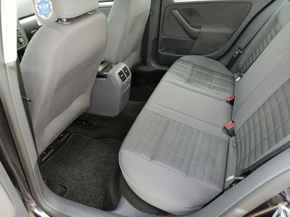 Golf 5 TOUR 1.6 MPI 102CP 2008 benzina
