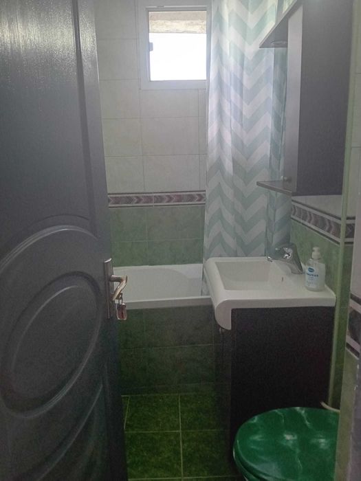 Inchiriez apartament 3camere