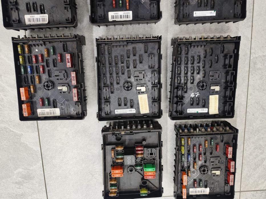 Panou siguranță Golf 5.passat  B6/B7. Touran. Caddy .Seta . Skoda.