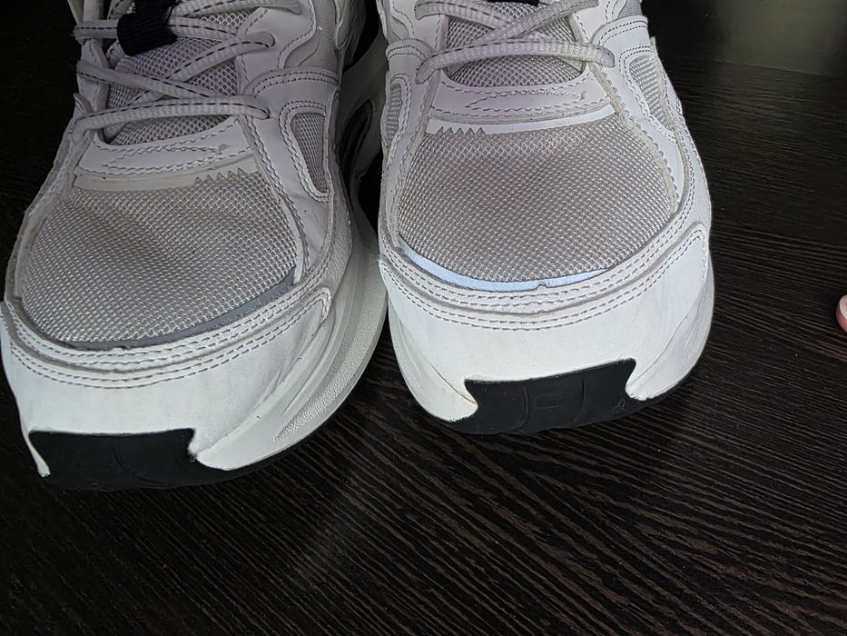 Кроссовки FILA, белые
