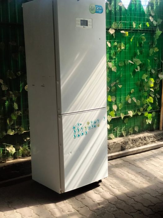 Продам холодильник