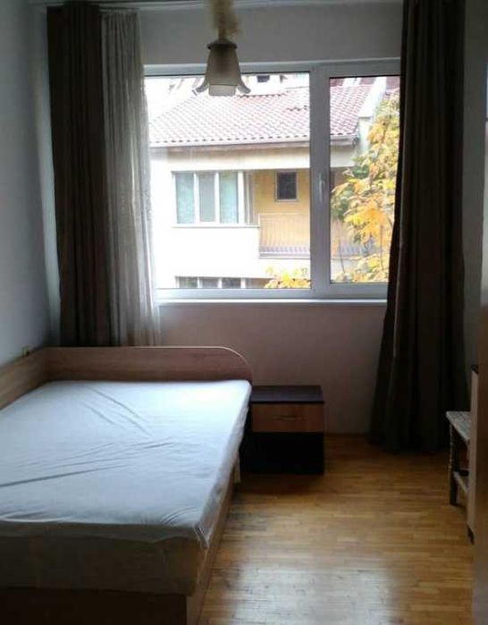 Дава се под наем Тристаен апартамент в Пловдив, Кючук Париж - 90 кв.м за 280.5 € - Снимка #4