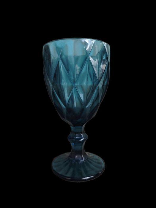 Бокалы для вина, для сока