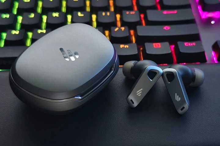 продам в хорошем состояние наушник Edifier NeoBuds Pro2/Hi-Res и LDAC