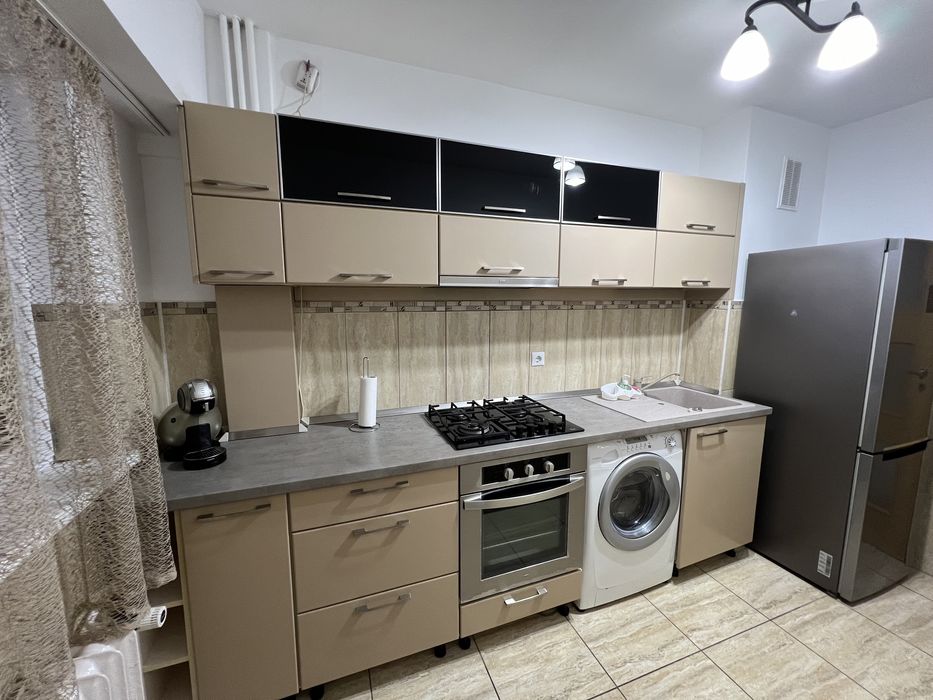 Apartament în regim hotelier central. Calea București Bloc p4.