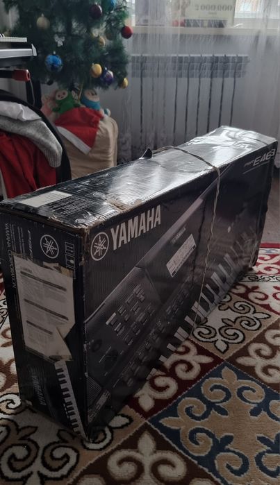 Продам синтезатор Yamaha PSR-E463