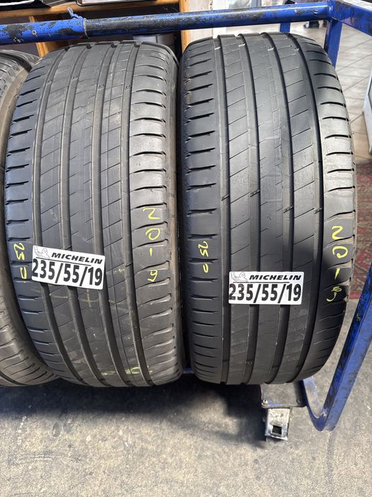 235/55/19 Michelin