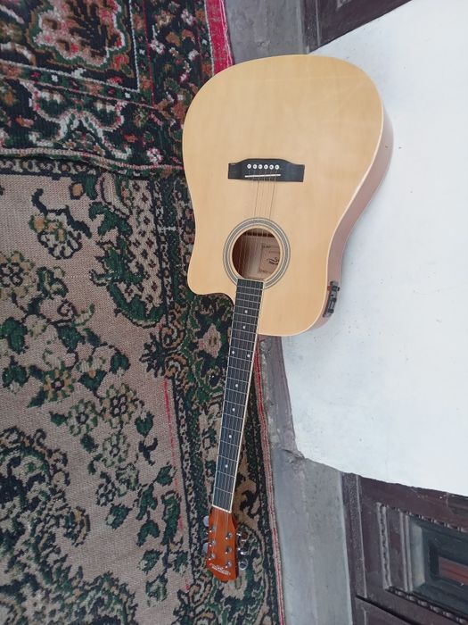 Akustik Gitara holati alo  ishlating korasz