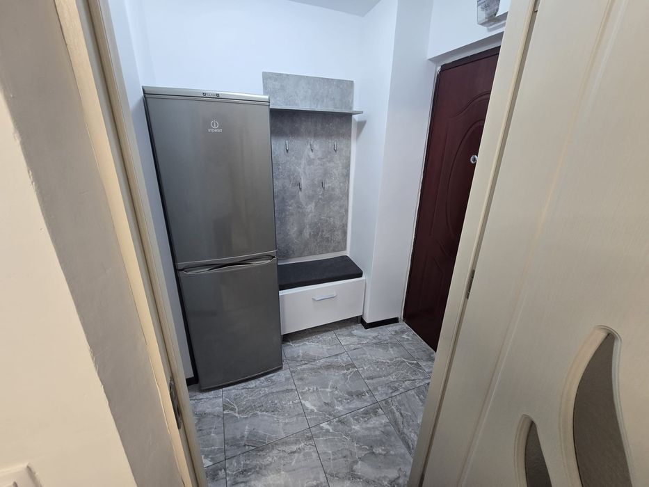 Caut colega Apartament Politehnica-Lujerului 3 camere