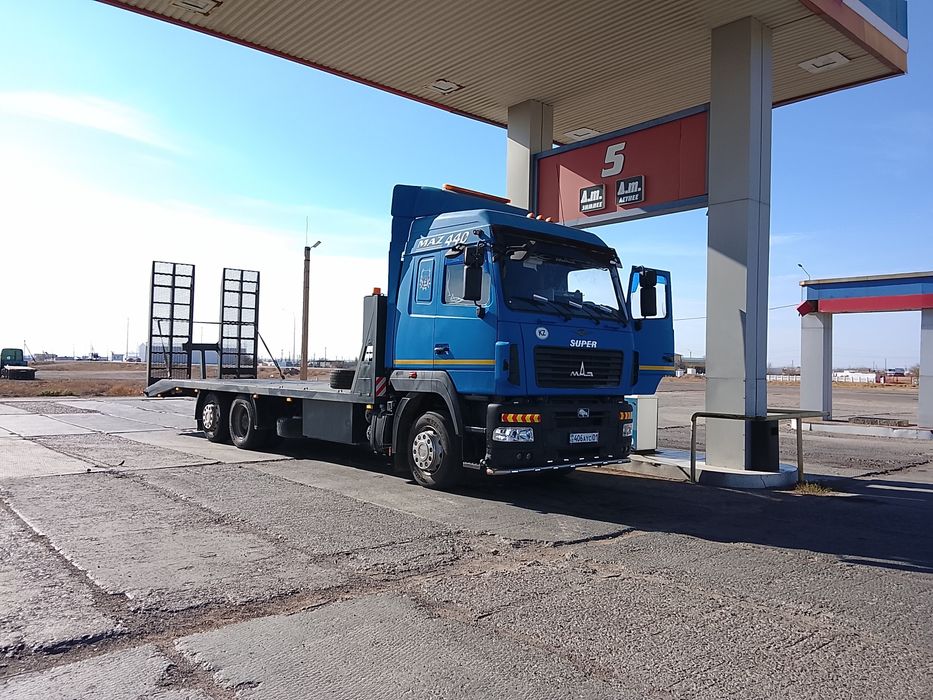 Грузовой эвакуатор