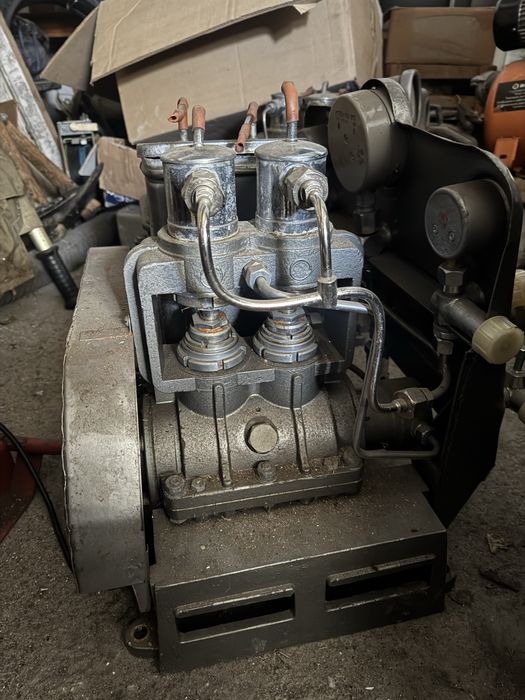 Продам компрессор КД-4-250