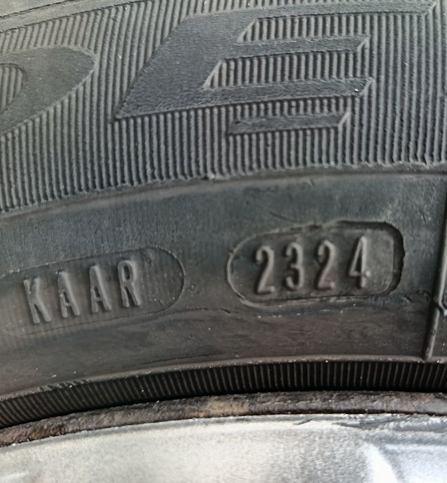 Тойота Аурис 1,6 124к.с. 2008 АГУ