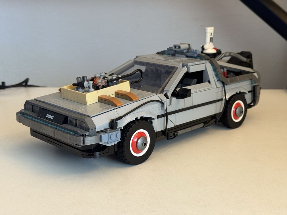 DeLorean – Back to the Future 10300 – Machetă construită