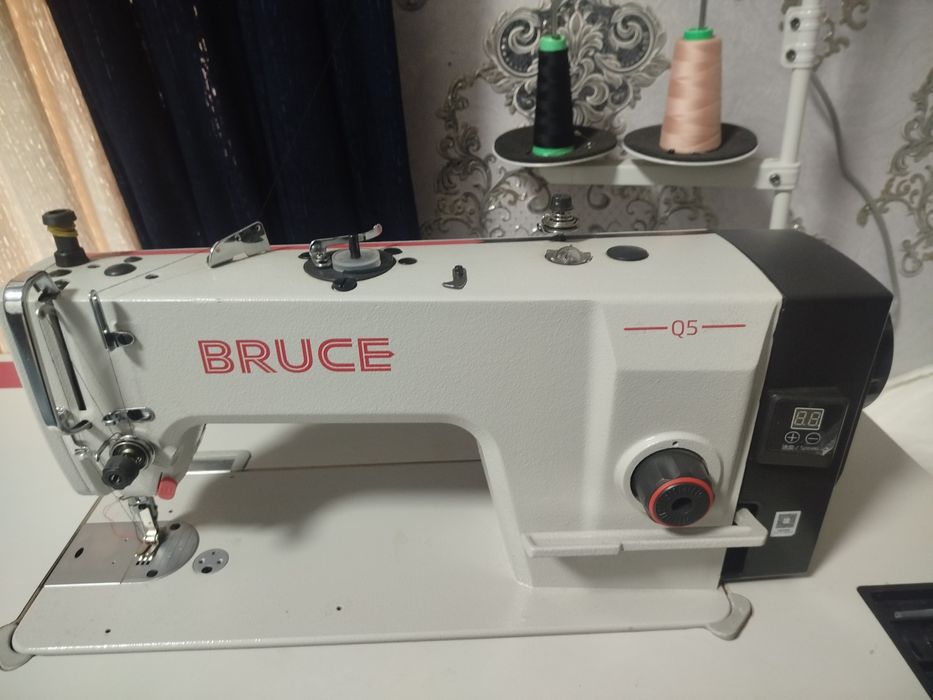 Tikuv mashinasi holati yangidek