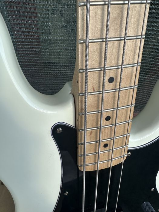 Бас гитара Squier Affinity Series Precision Bass