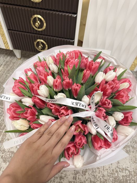 Букет больших тюльпанов