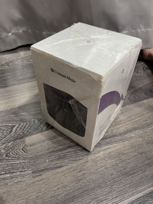 Яндекс станция Миди черный