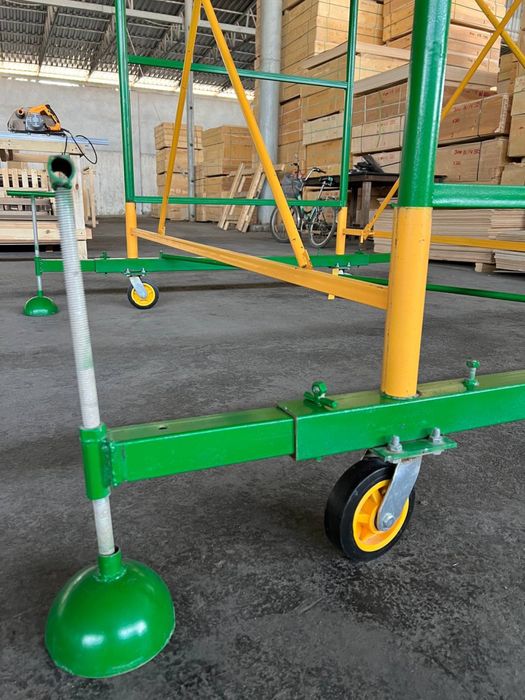 Изготовление вышек тур, лесов на колесах с поддонами, и ограждением