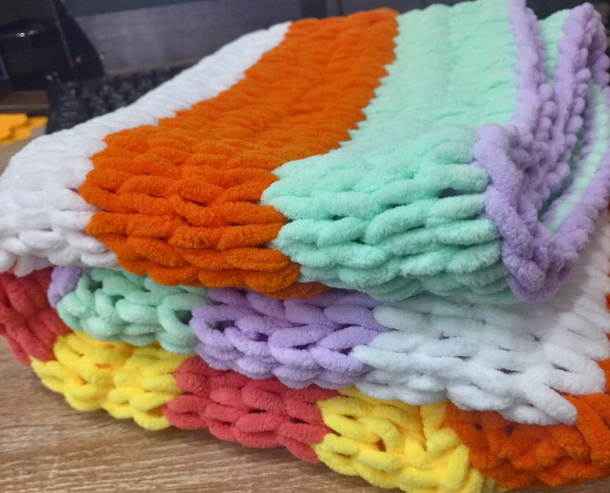 Пледики из гипоалергенной плюшевой пряжи