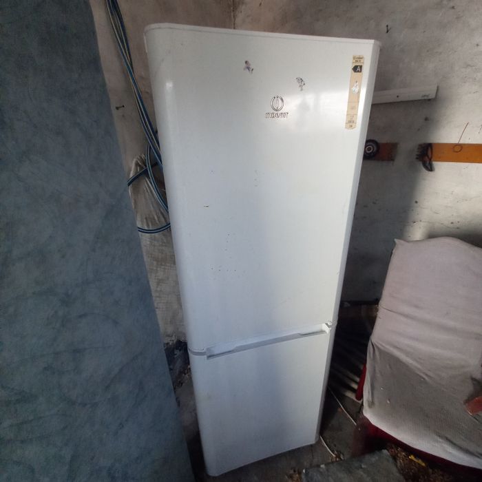 Буу холодильник индесит