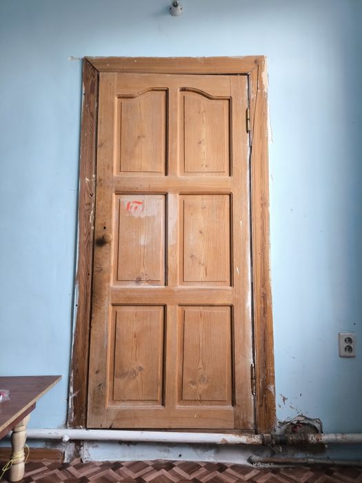 продается деревянные двери, окна