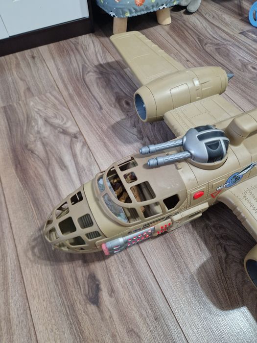 Avion mare cu sunete si lumini