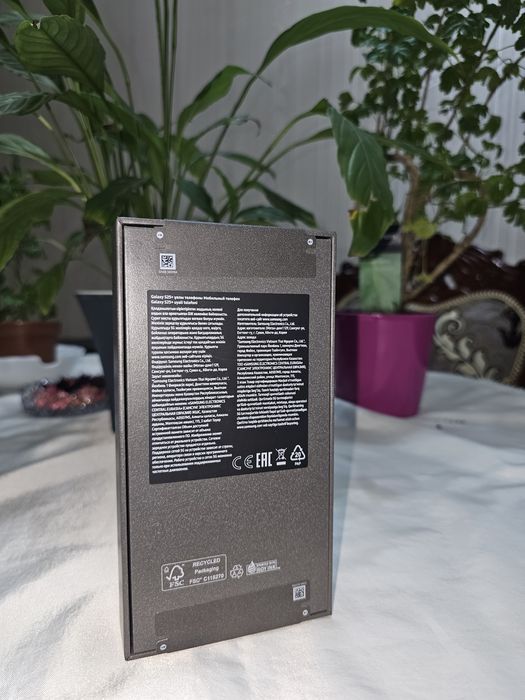 Samsung s25 plus 12/512