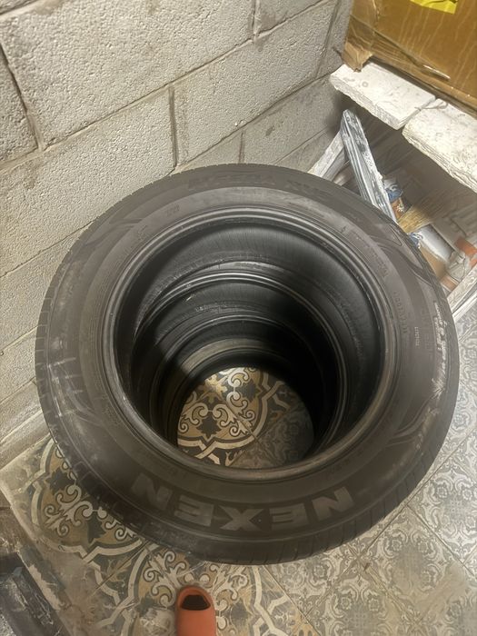 215/60/R17 Nexen