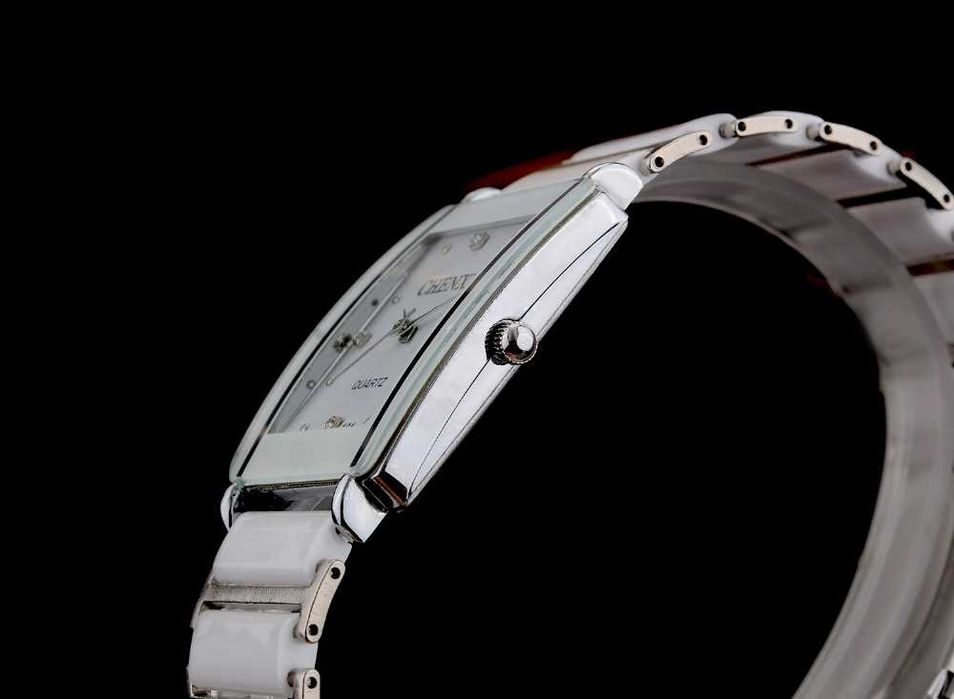 Елегантни нови дамски часовници