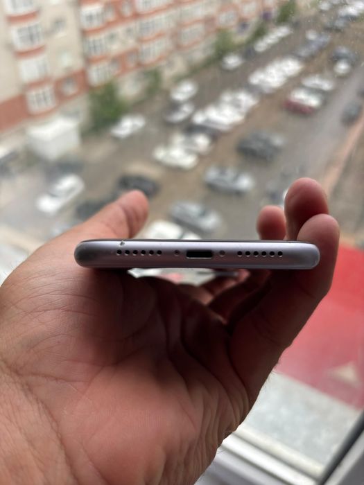 Продается айфон 11