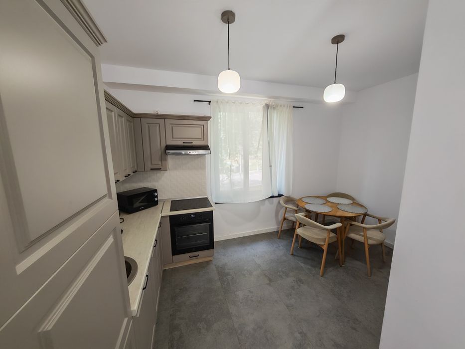 PF închiriez apartament /duplex la casă Petofi Sandor