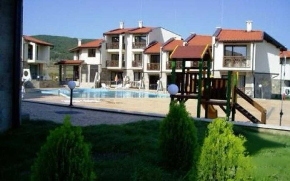 Продава се Тристаен апартамент в с. Кошарица, Област Бургас - 116 кв.м за 1011 €/кв.м - Снимка #10