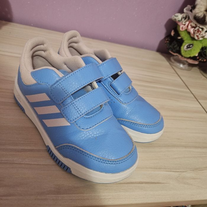 Маратонки адидас