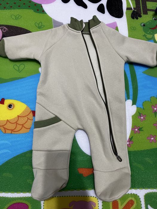 Продам детские вещи