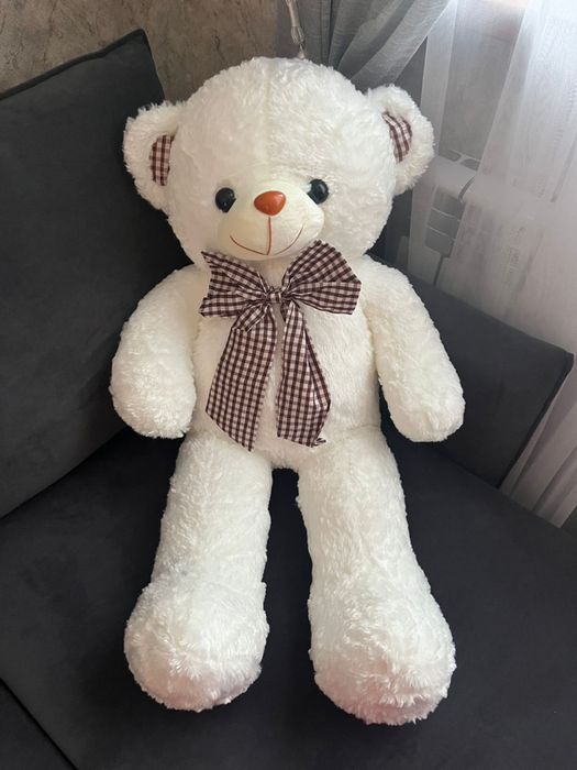 Подарок с цветами мишка