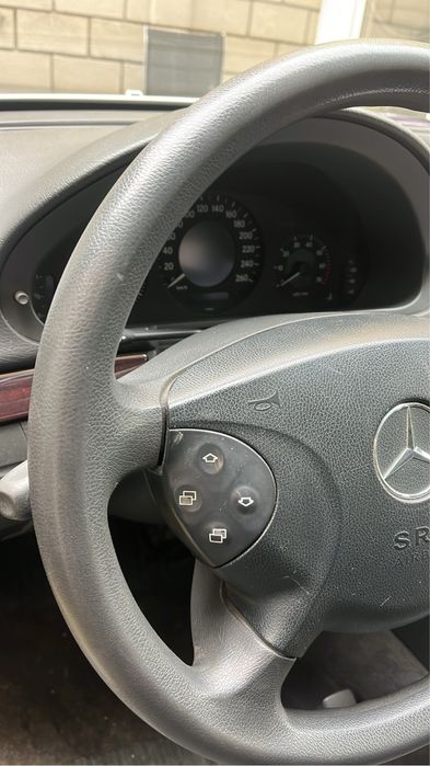 Mercedes E 240  benzin