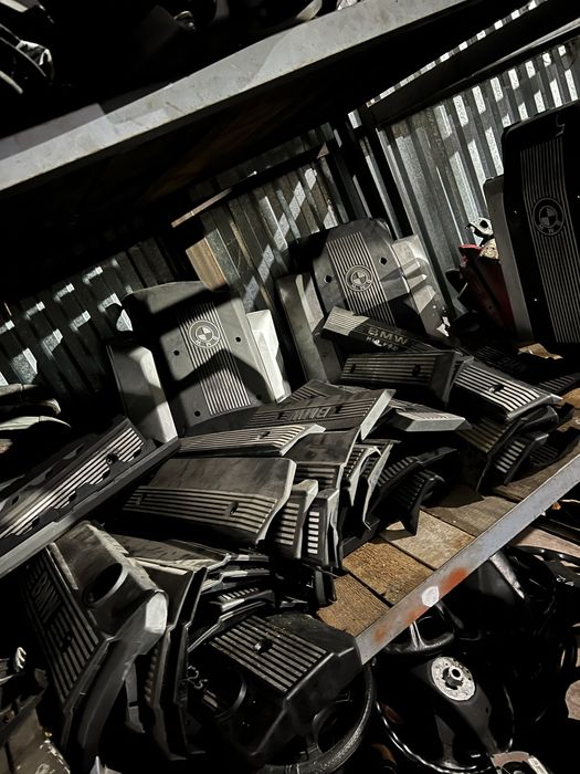 Декоротивные крышки на бмв