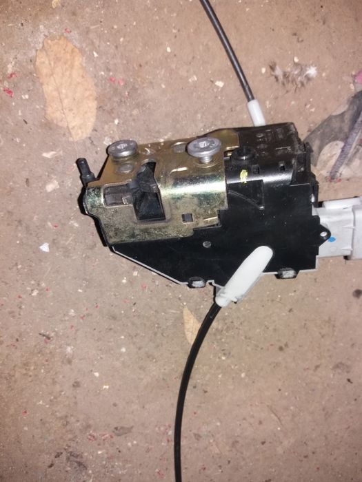 Usa,broasca,bandou,balama usa,geam,macara,motoras,oglinda Peugeot 407