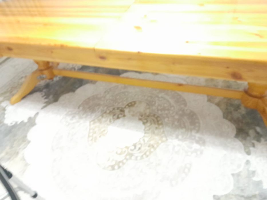 Стол для гостиной