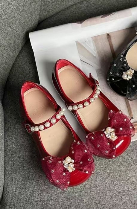 Туфельки на девочку новые