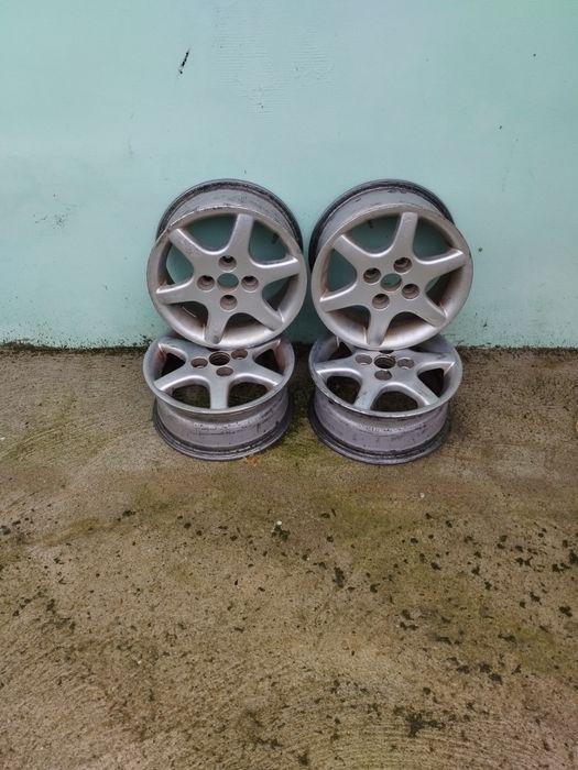 Продават се хгхгхй