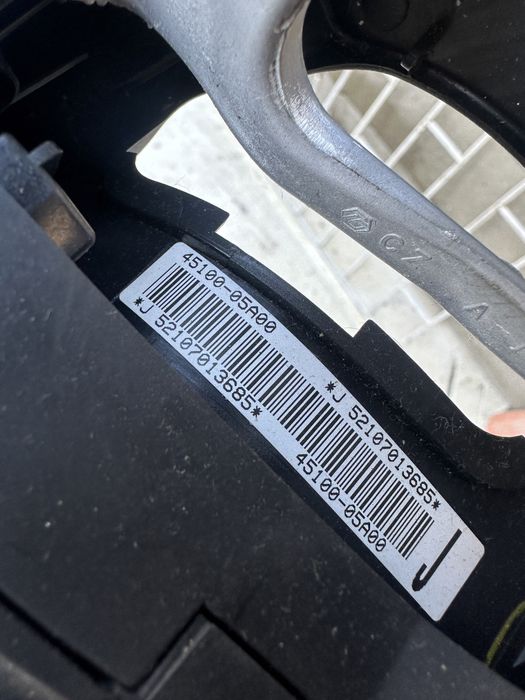 Volan Toyota Avensis T27 facelift 2015-2020 cod 45100-05A00