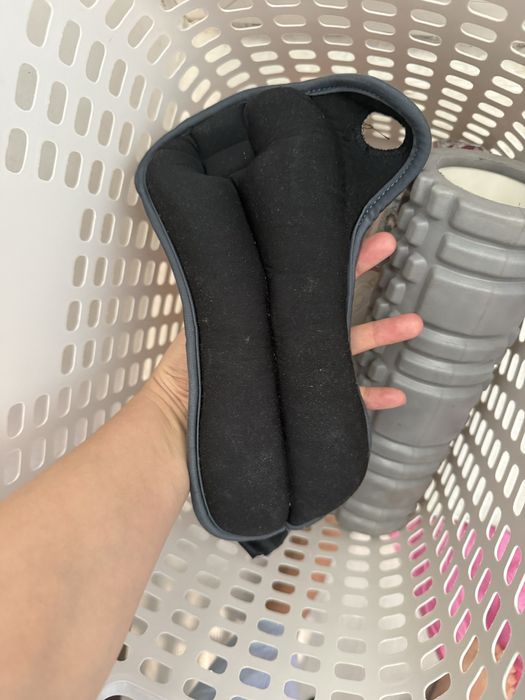 Продам гантелю утяжелитель  2 кг