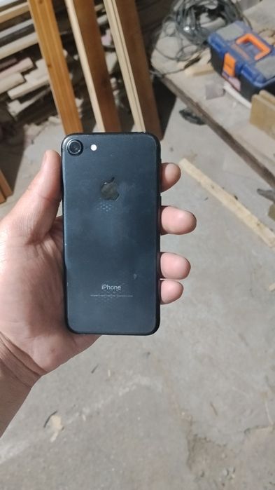 iPhone 7  128 tali