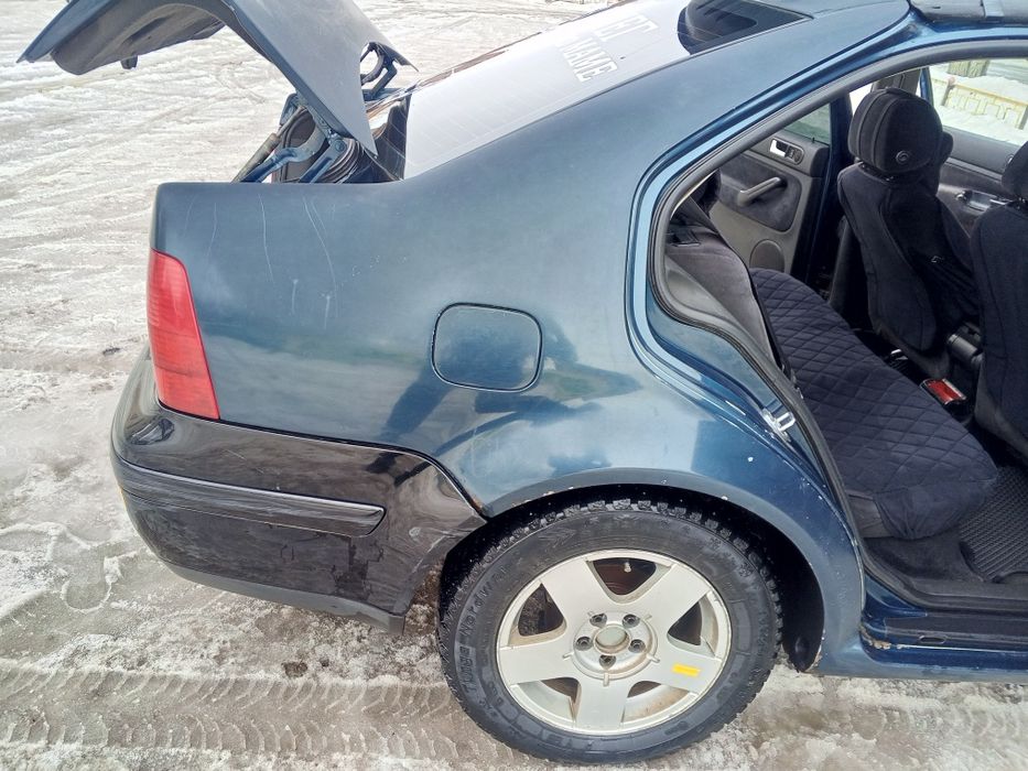Продам машину volkswagen jetta 4