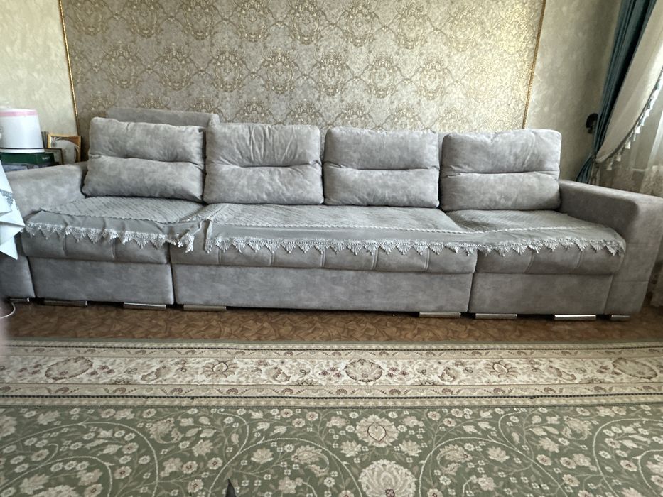 Продам диван для гостинной